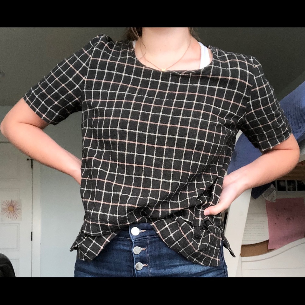 Checkered top